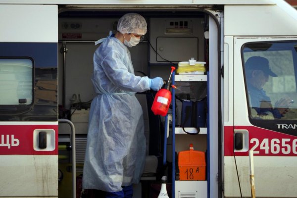 Z okien vypadli traja ruskí lekári. Kritizovali šéfov nemocníc počas pandémie