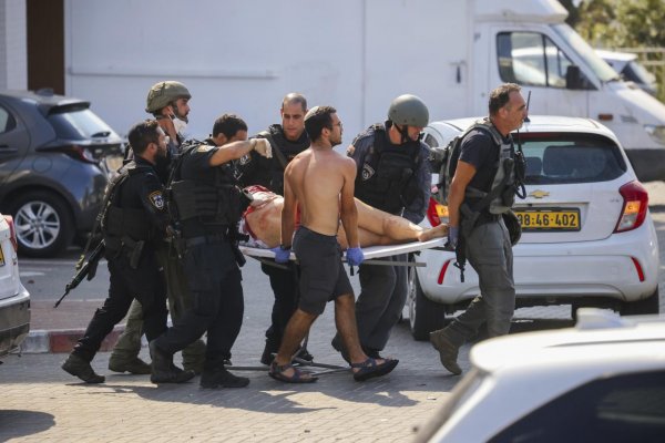 Izrael hlási najmenej 22 obetí a viac než 460 zranených