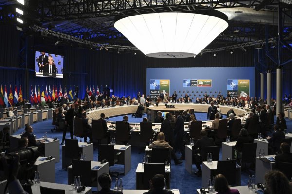 Lídri NATO budú druhý deň samitu rokovať o bezpečnosti Ukrajiny i Číne