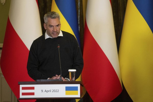 Rakúsky kancelár bude dnes Putinovi tlmočiť „jasné humanitárne a politické postoje“