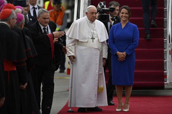 Pápež vyjadril ochotu vrátiť domorodé artefakty z Vatikánskych múzeí