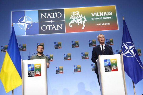 Ukrajina by mala dostať pozvánku do NATO, povedal Zelenskyj vo Vilniuse