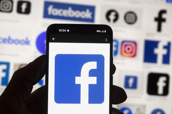 Padol Facebook a akoby nám vypli svet