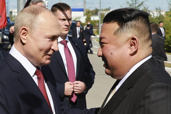 Putin pricestoval na ruský Kozmodróm Vostočnyj, stretol sa s Kimom