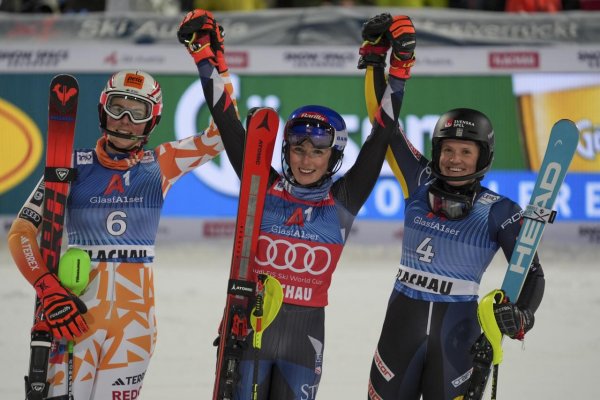 Slalom žien v rakúskom Flachau ovládla Shiffrinová, Vlhová po prvom kole viedla a napokon skončila druhá