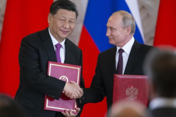 Čínsky prezident na návšteve Ruska označil Putina za svojho najlepšieho priateľa 