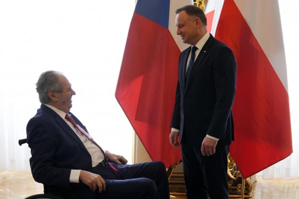 Zeman vyjadril Poľsku plnú podporu v otázke vojny aj dodávok ruského plynu