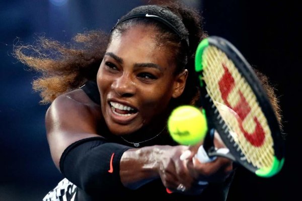 Serena zdolala sestru a je novou kráľovnou tenisu