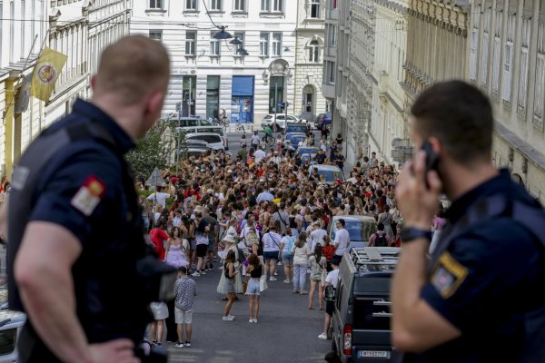 V Rakúsku zadržali štvrtú osobu, ktorá plánovala útočiť na koncerte Swiftovej