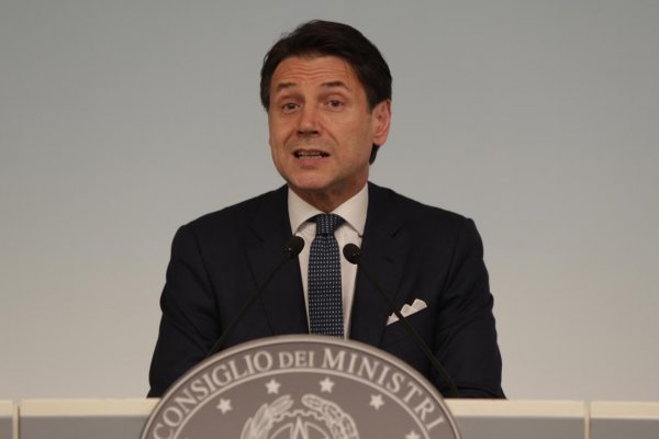 Prečo hrozia Taliansku predčasné voľby? Premiér Conte požaduje vysvetlenie od Salviniho 