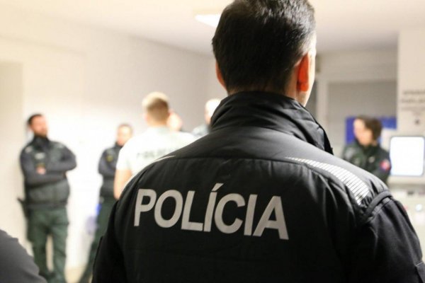 Vlani obvinili 62 policajtov, štyroch príslušníkov väzenskej stráže a 26 pracovníkov finančnej správy