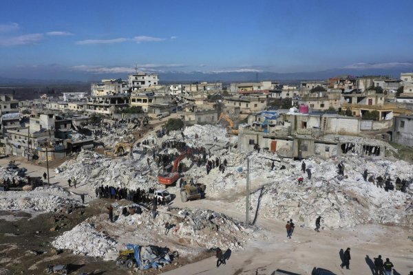 Počet obetí zemetrasenia v Turecku a Sýrii presiahol 20-tisíc