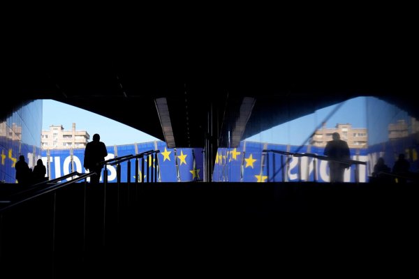 Téma .týždňa: EÚ – povrch a podstata