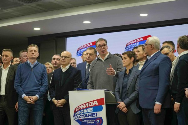 Vládnuci populisti deklarovali víťazstvo v srbských voľbách