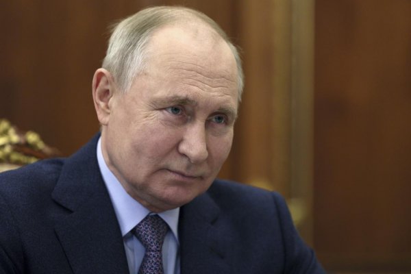 Putin schválil zmeny obmedzujúce mediálne pokrytie prezidentských volieb