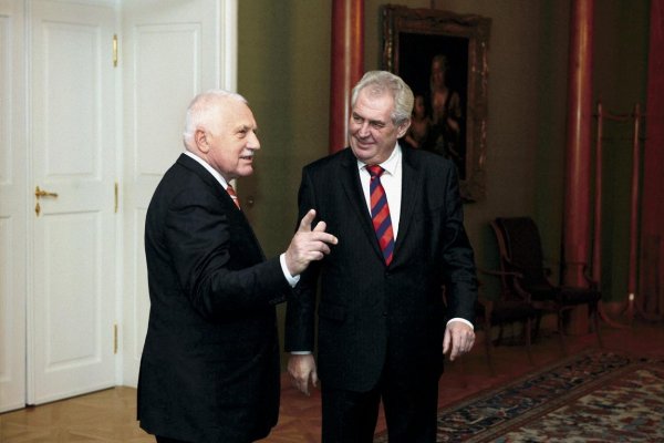 Václav Klaus, nepleťte sa do našich volieb