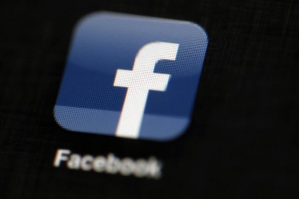Facebook prozradil jména svých cenzorů teroristům. Jsou v ohrožení