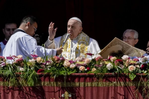 Pápež hovoril vo veľkonočnom posolstve o Ukrajine a temnote, ktorá zahaľuje svet