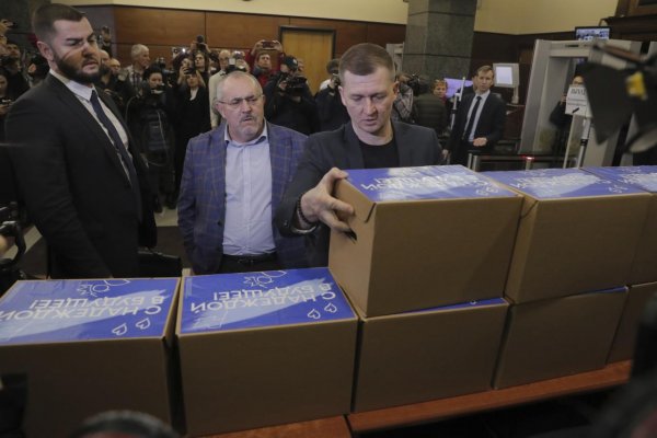 Volebná komisia neodporúča zaregistrovať Nadeždina ako kandidáta