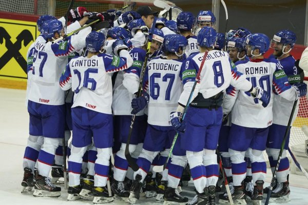 Slovensko postupuje do štvrťfinále hokejového šampionátu