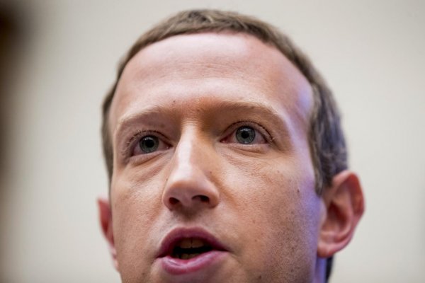 Facebook pre obavy z koronavírusu dočasne zatvára svoje pracovisko v Londýne