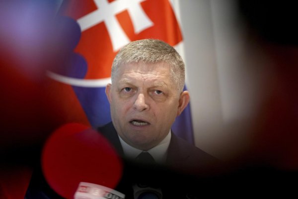 Premiér potvrdil, že bol nedávno na dovolenke vo Vietname