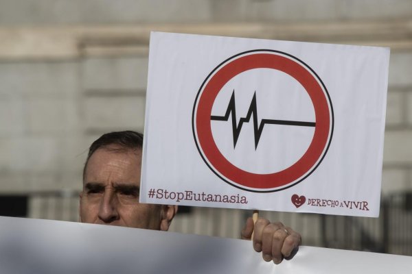 Nový Zéland zlegalizoval eutanáziu. Ako by sa s touto otázkou popasovalo Slovensko?
