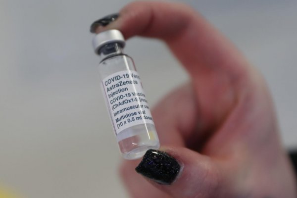 Úmrtie 38-ročnej pacientky nesúviselo s očkovaním proti ochoreniu covid, ukázala pitva
