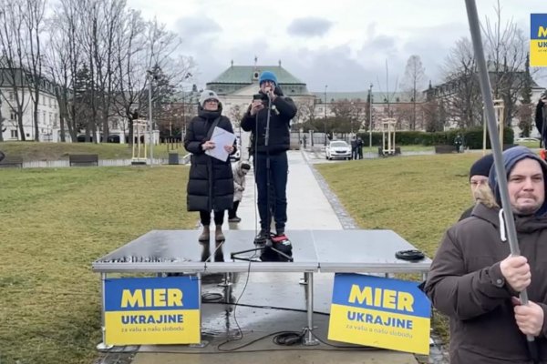 Protest iniciatívy Mier Ukrajine na Námestí slobody