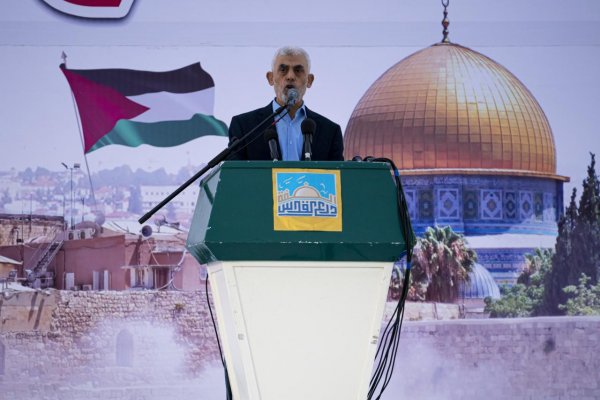 EÚ zaradila vodcu Hamasu v Gaze Jahju Sinwára na zoznam teroristov