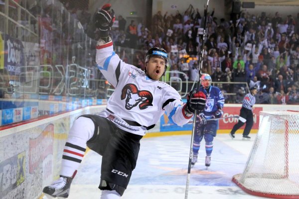 Banská Bystrica sa stala prvýkrát hokejovým majstrom Slovenska