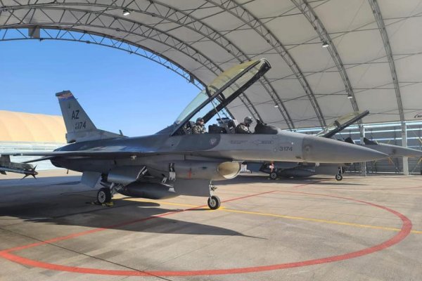 Kontrolóri kritizujú nákup stíhačiek F-16. Obchod z čias SNS vyjde na 6,2 miliardy