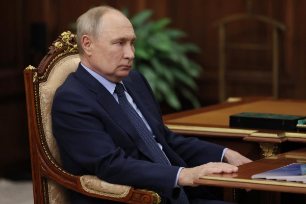 Putin možno v novembri oznámi svoju kandidatúru v budúcoročných voľbách