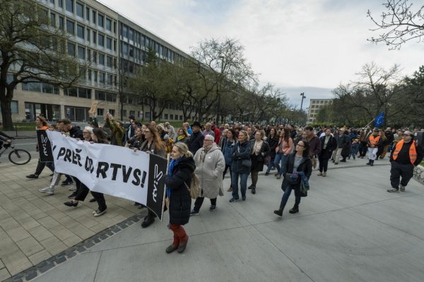 Na podporu RTVS sa v stredu v Bratislave uskutočnil protest