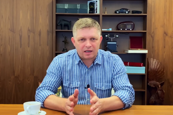 Neexistuje dôvod Kičurovej väzby a Sklenka len ohovára, tvrdí vo videu Fico