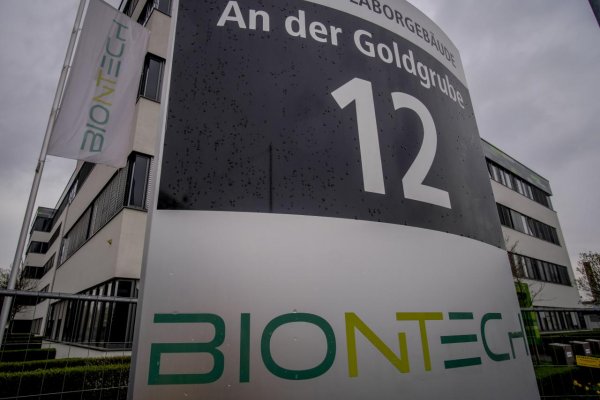 Spoločnosť Moderna žaluje konkurenciu Pfizer/BioNTech 