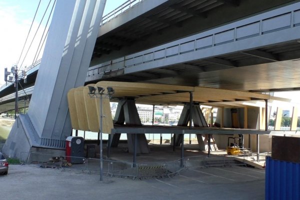 Pýcha Bratislavy, Most SNP, bude znetvorený