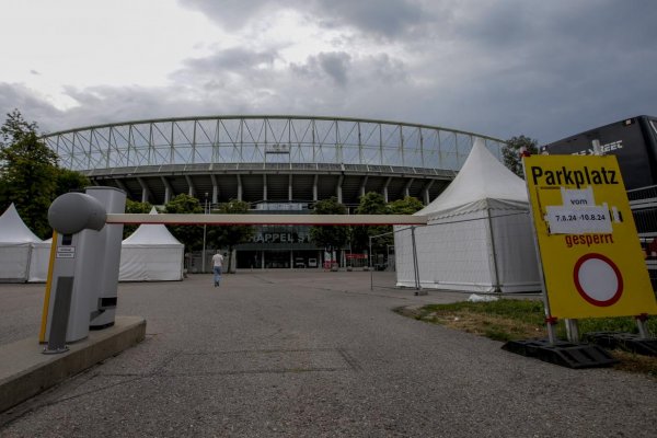 Rakúsko: Zadržaný mladík sa priznal z plánovania útoku na koncert Swiftovej