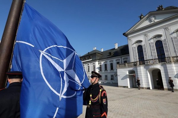Rozpaky po 15 rokoch v NATO