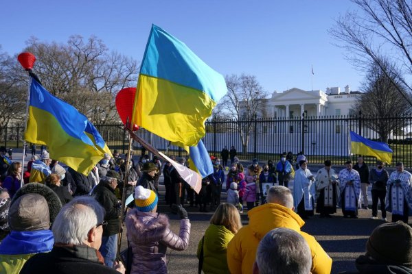 USA sa chystajú evakuovať veľvyslanectvo v Kyjeve