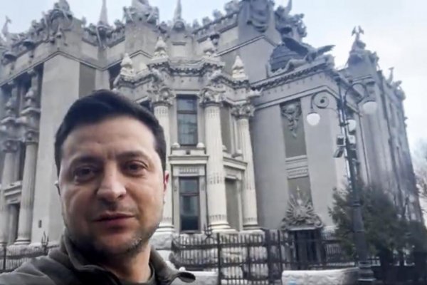 .týždeň včera: Volodymyr Zelenskyj a jeho národ