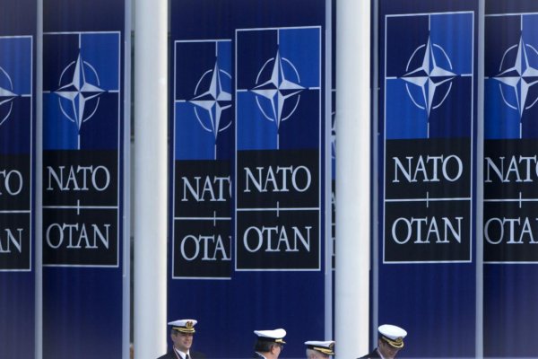 NATO pozastavuje výcvikové misie v Iraku po zabití Solejmáního