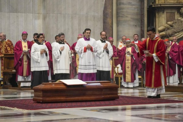 Verejnosť sa môže rozlúčiť so zosnulým kardinálom J. Tomkom v Bratislave
