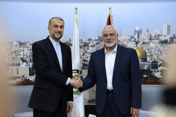 Vodca Hamasu pricestoval do Káhiry, aby rokoval o prímerí v Gaze