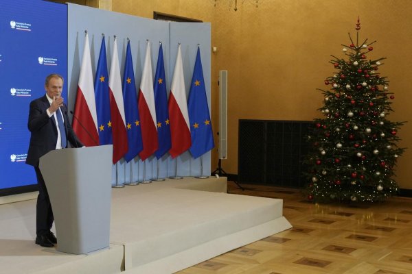 Poľské verejnoprávne médiá idú do likvidácie, oznámil minister kultúry