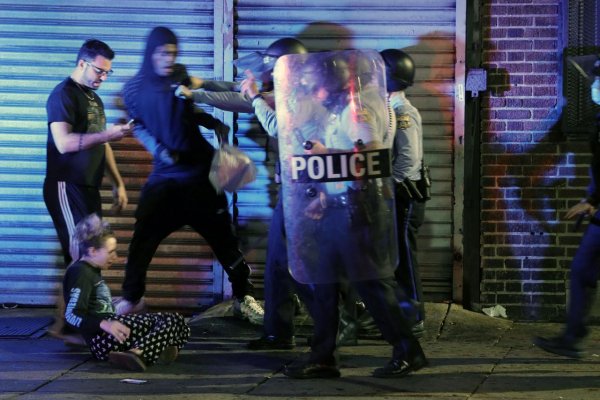V USA vo Filadelfii vypukli protesty po zastrelení Afroameričana policajtmi