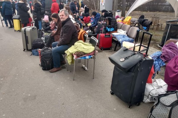 Slovensko vyhlásilo od 12.00 h mimoriadnu situáciu spojenú s prílevom utečencov z Ukrajiny