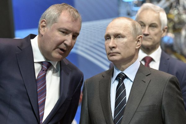 Rogozin ponúkol Putinovi možnosť zasiahnuť Ukrajinu vesmírnou raketou