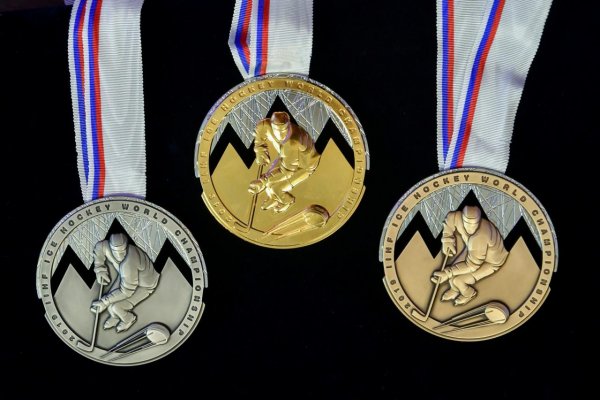 Medaily pre MS v hokeji sú na svete