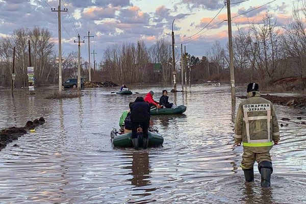 Kurenkov: Situácia so záplavami v meste Orsk po pretrhnutí hrádze je kritická